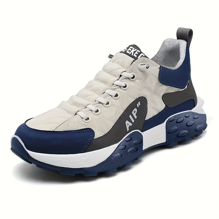 Stilrene ortopædiske sneakers; moderne design møder ultimativ fodkomfort og smertelindring.