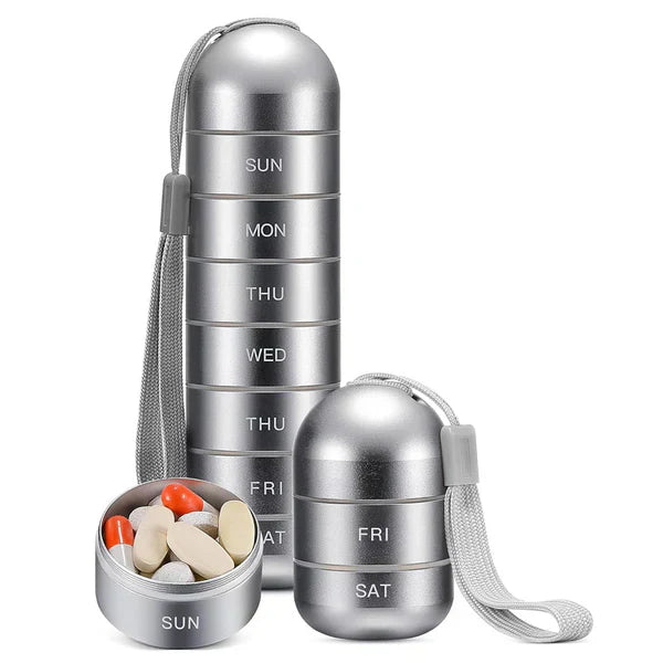 Medicinopbevaring let: 7-dages pilleorganizer i aluminium. Stilfuld og modulær løsning.