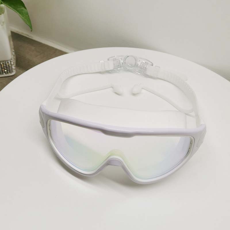 Essentialt svømmeudstyr: Unisex goggles, der garanterer klar sigt og komfort ved hver svømmetur.