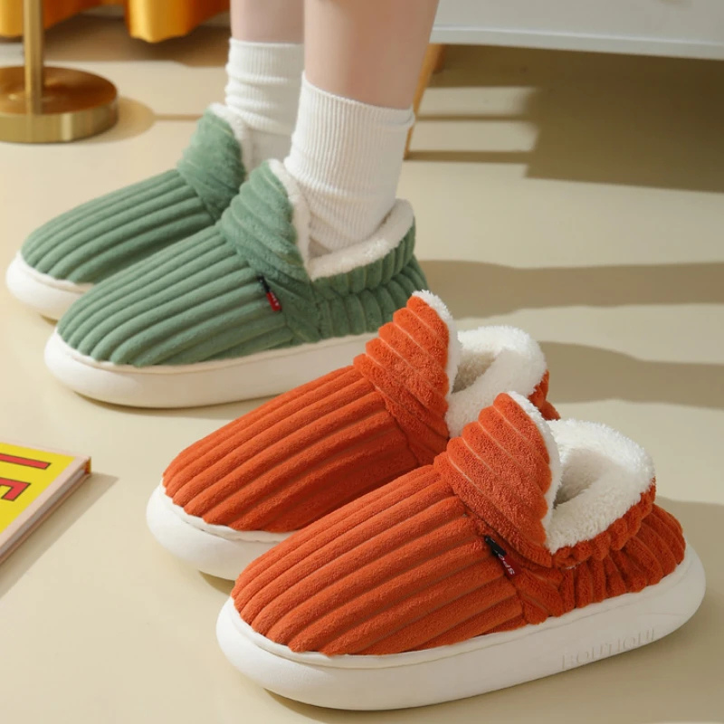 Bløde, komfortable unisex hjemmesko. Terapeutiske slippers for afslapning, smertelindring og varme.