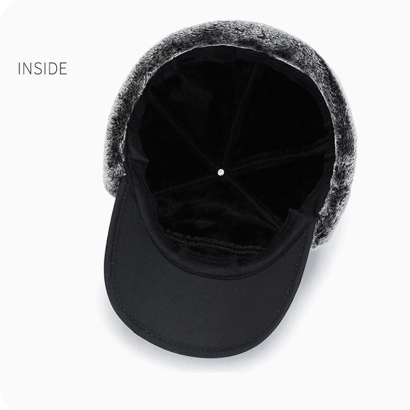 Komfortabel unisex vinterhue med ansigtsmaske og øreklapper, holder dig varm i koldt vejr udendørs.