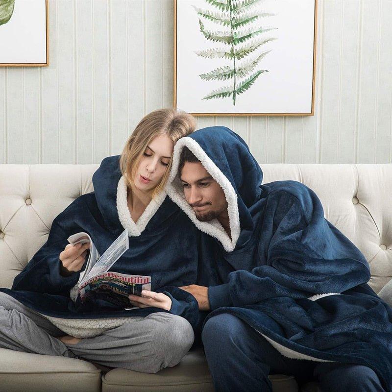 Lækker unisex tæppe hoodie dækken, giver ultimativ varme & hygge. En skøn gaveide til vinter.