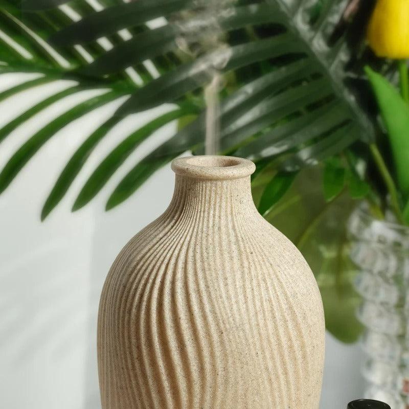 "Vaseformet æterisk olie-luftfugter i boho-stil, diffusertåge, blødt lys, ideel til hjemmeindretning, let betjening."