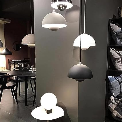 VividDome loftlampe: Moderne halvkugle bringer hyggelig stemning og effektiv belysning til hjemmet.